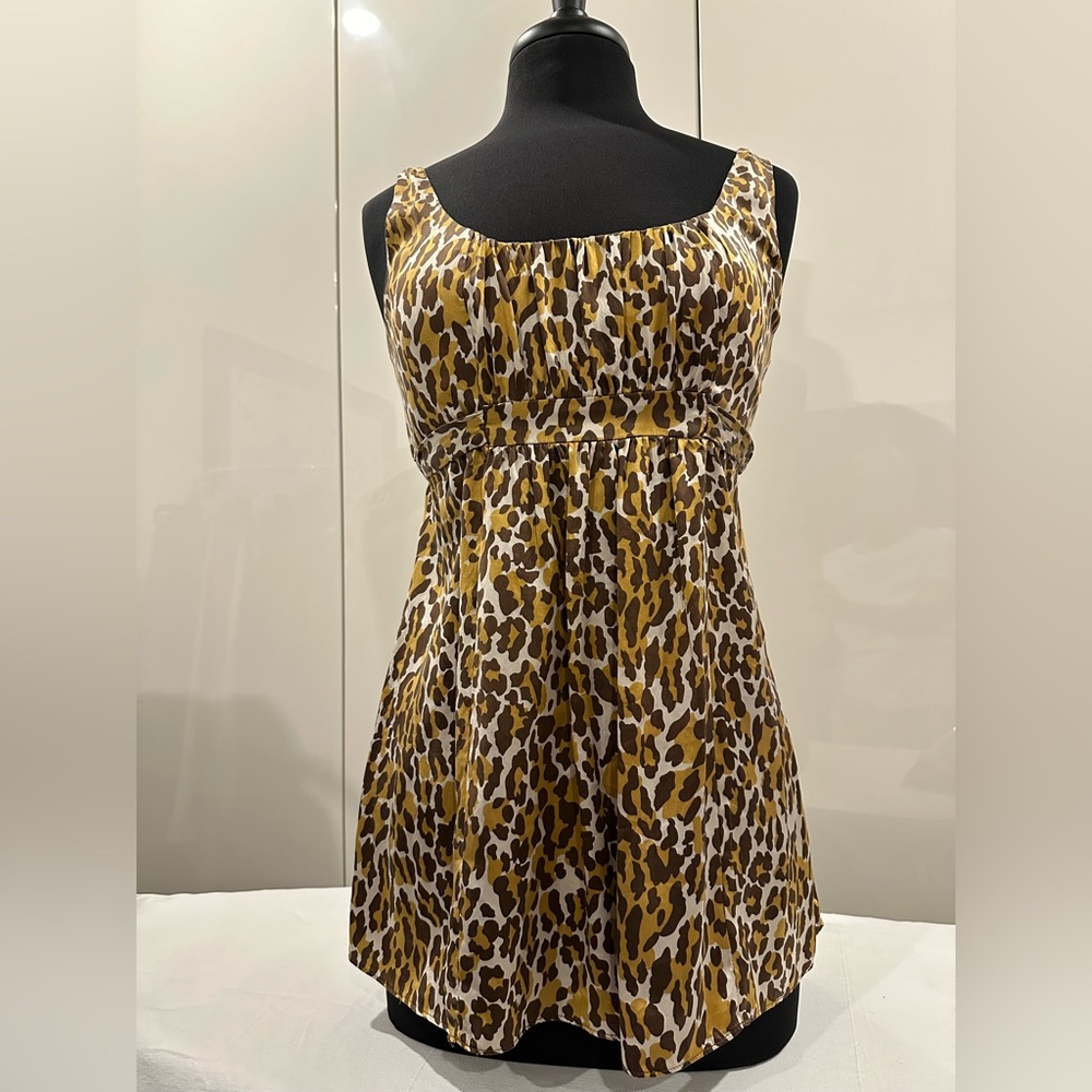 Silk empire style top, animal print, Sz M, Alice & Trixie for Saks Fifth Avenue